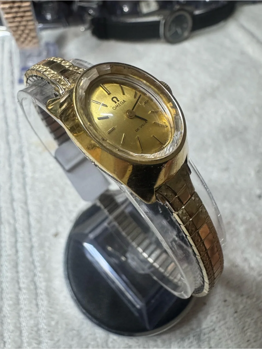 #204 Omega Gold Tone Oval Women's De Ville Watch